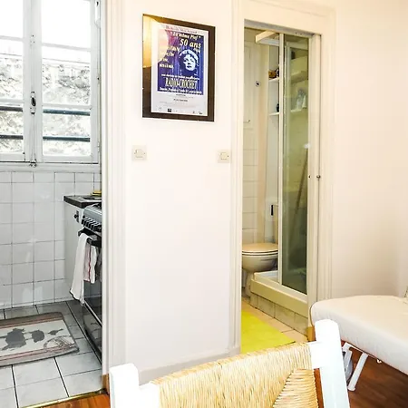 Belleville Comfortable 1 Bedroom *